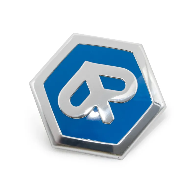 Sichere Zahlung Emblem " Piaggio " zum Stecken 6-eckig 42x48mm für Piaggio Beverly, Carnaby, X7, X8, X10